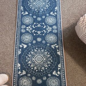 manduka White Grip Yoga towel mat